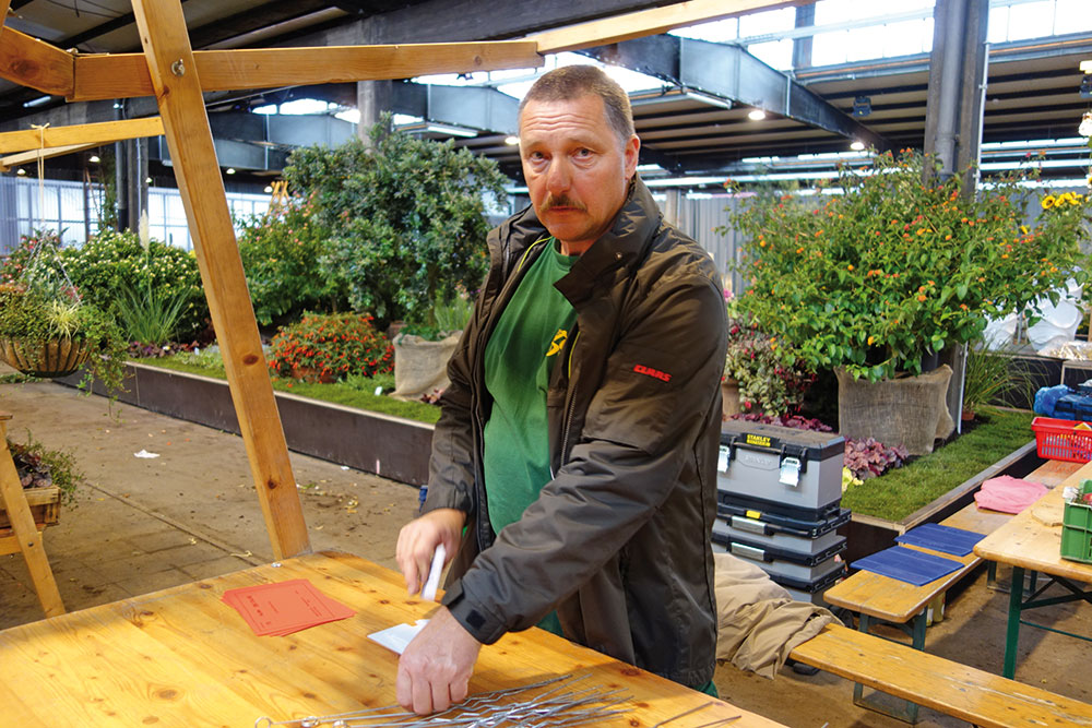 Christoph Seever bei den Vorbereitungen