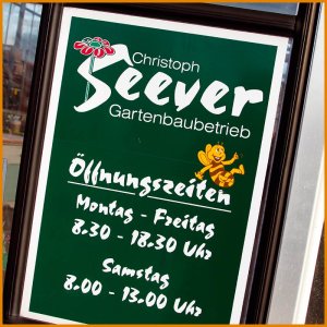 Öffnungszeiten Gartenbaubetreib Seever - Mo–Fr 8:30–18:30 und Sa 8:00–13:00